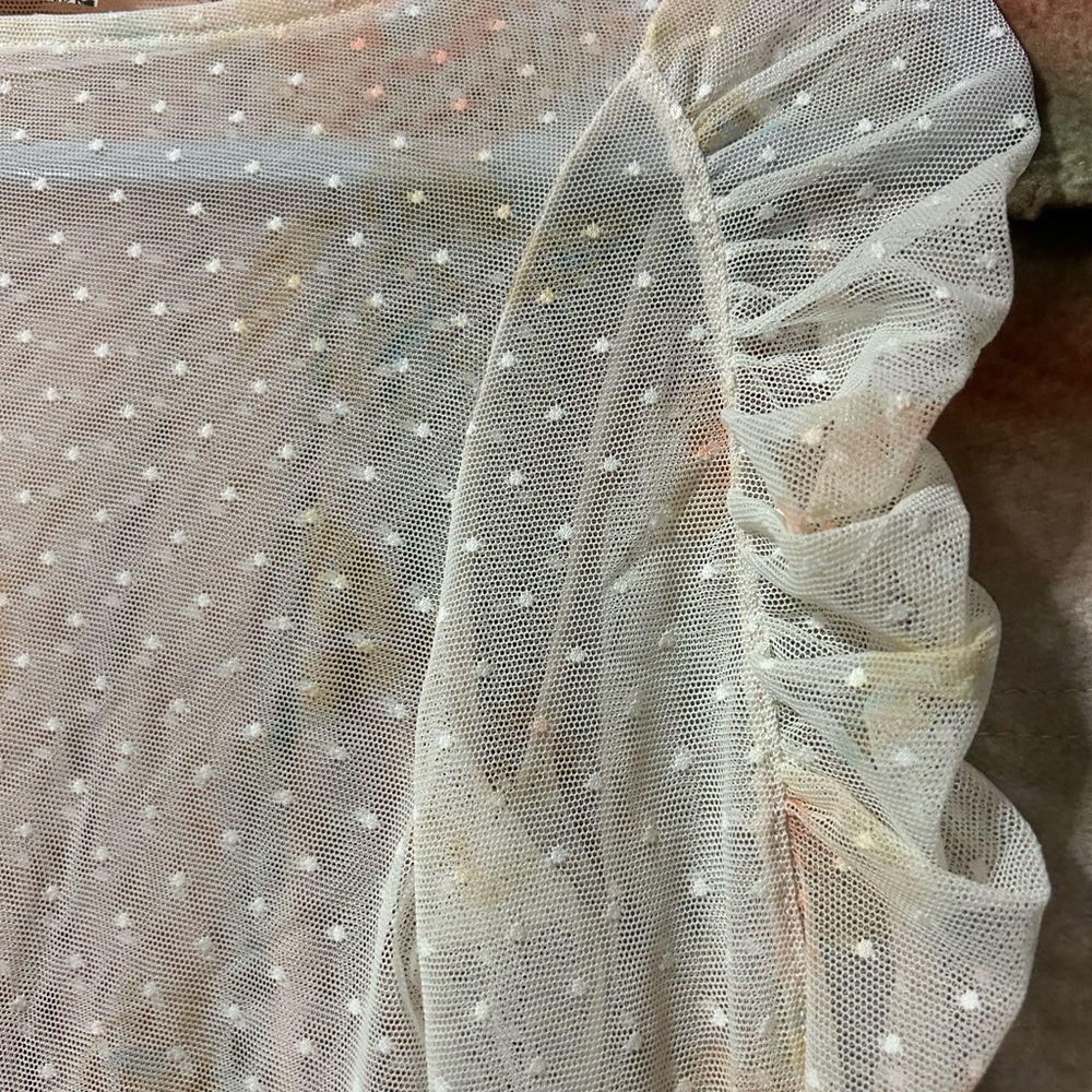 Free People Spot Light Long
Sleeve Sheer Top ~ Ivory Sz XS NWT! SOLD OUT ONLINE - Picture 8 of 10